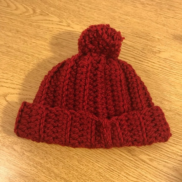HANDMADE CROCHET RED HAT - Picture 2 of 4